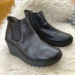 Fly London Yoss Leather Wedge Chelsea Boots Black 40 (9-9.5)
